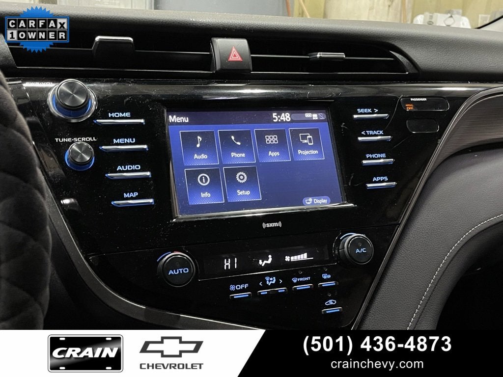 2020 Toyota Camry SE