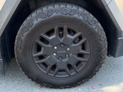 2024 Tesla Cybertruck 4DR AWD