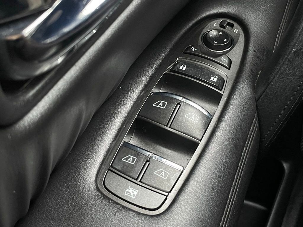 2023 Nissan Armada SV