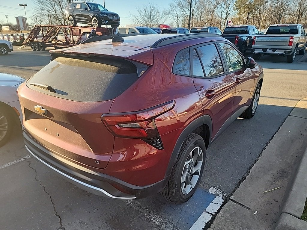 2025 Chevrolet Trax LT