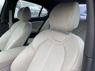 2022 Genesis G70 2.0T