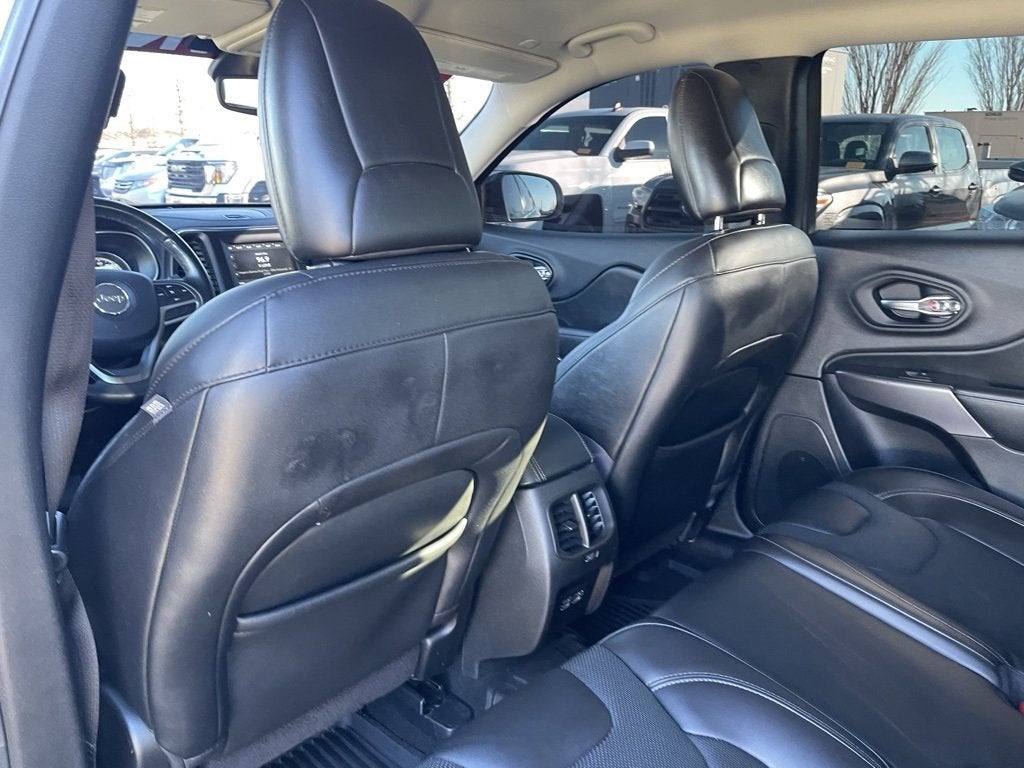 2021 Jeep Cherokee Latitude Lux