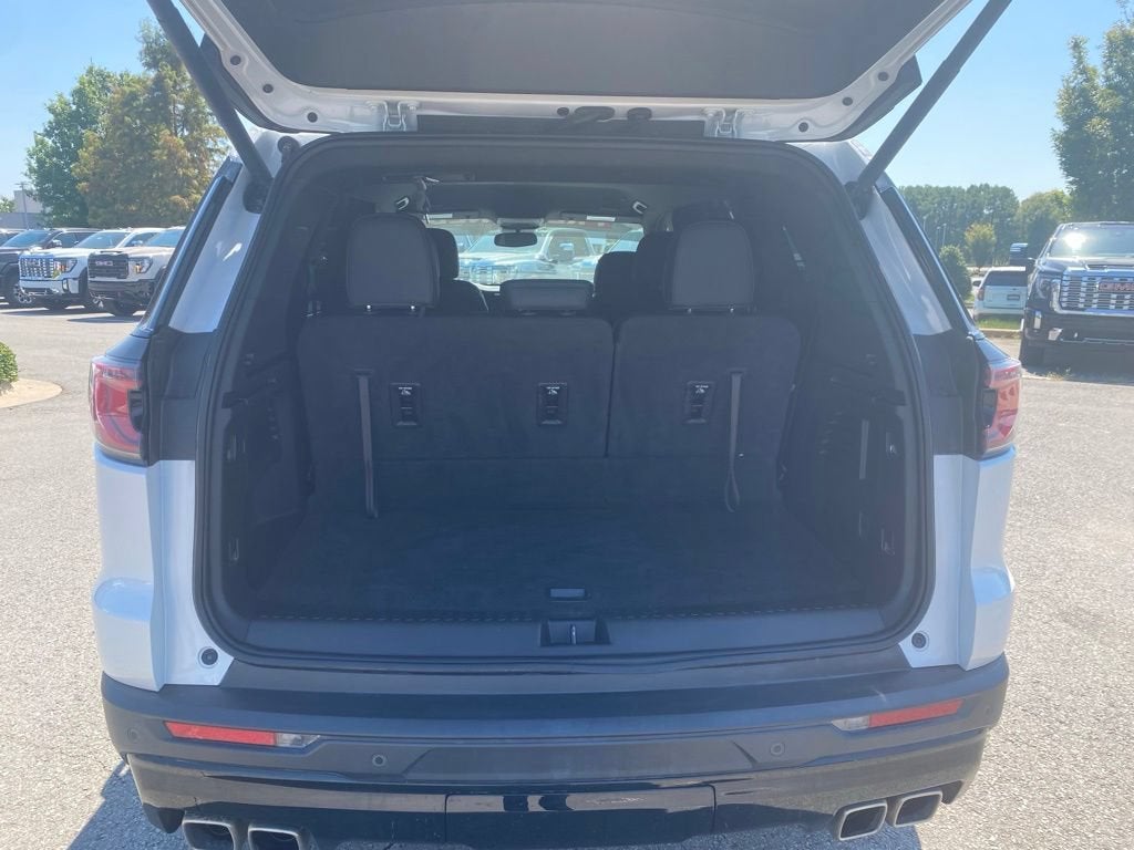 2025 GMC Acadia AT4