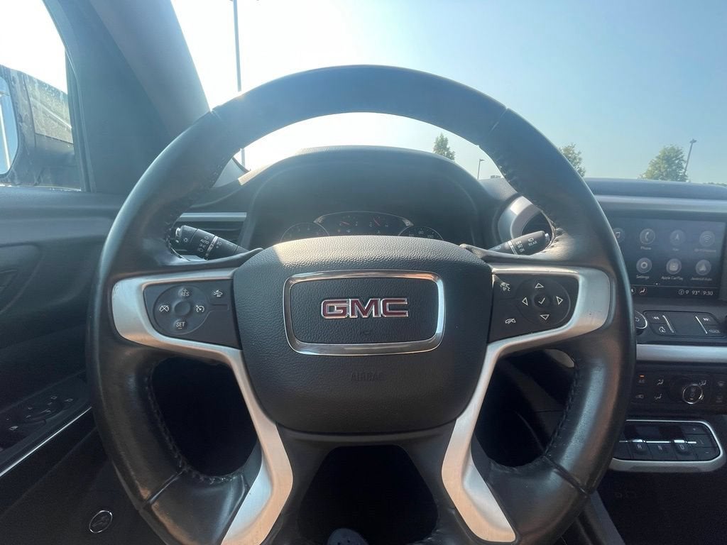 2021 GMC Acadia SLT