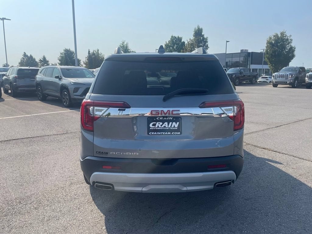 2021 GMC Acadia SLT