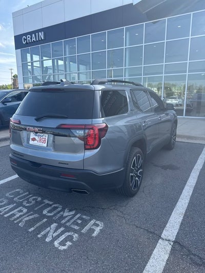 2021 GMC Acadia SLT
