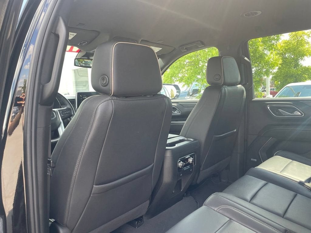 2024 GMC Yukon SLT