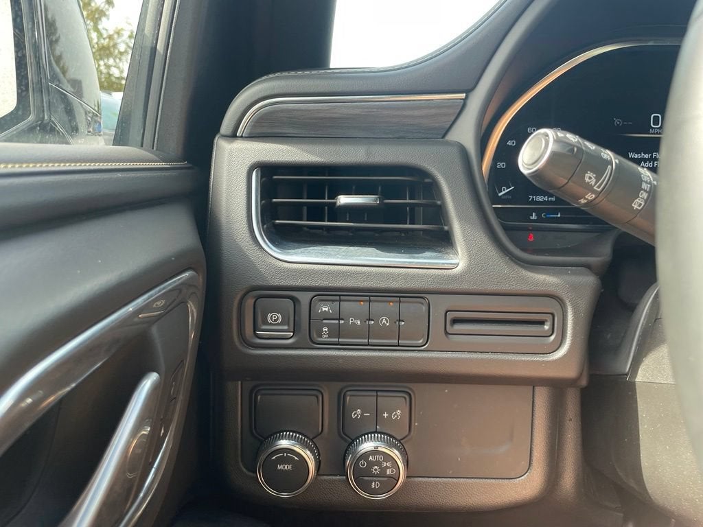 2024 GMC Yukon XL SLT
