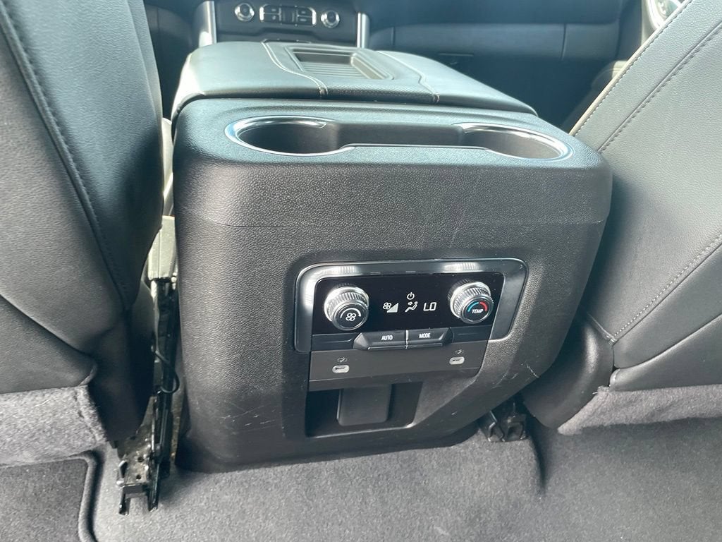 2024 GMC Yukon XL SLT