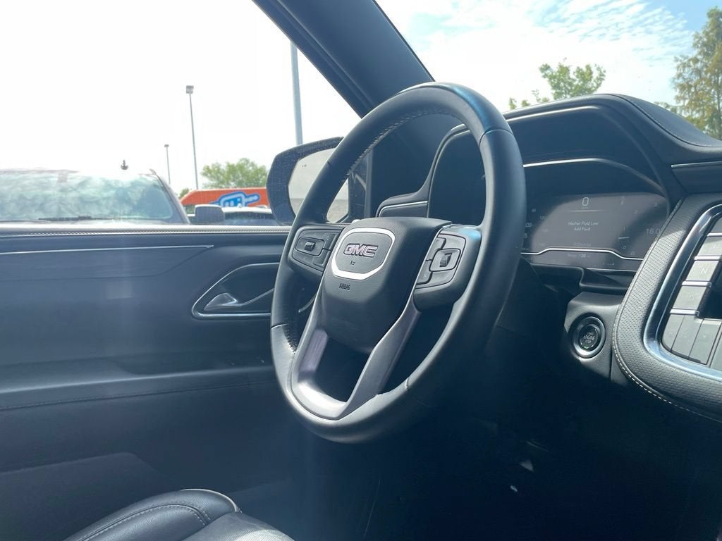 2024 GMC Yukon XL SLT