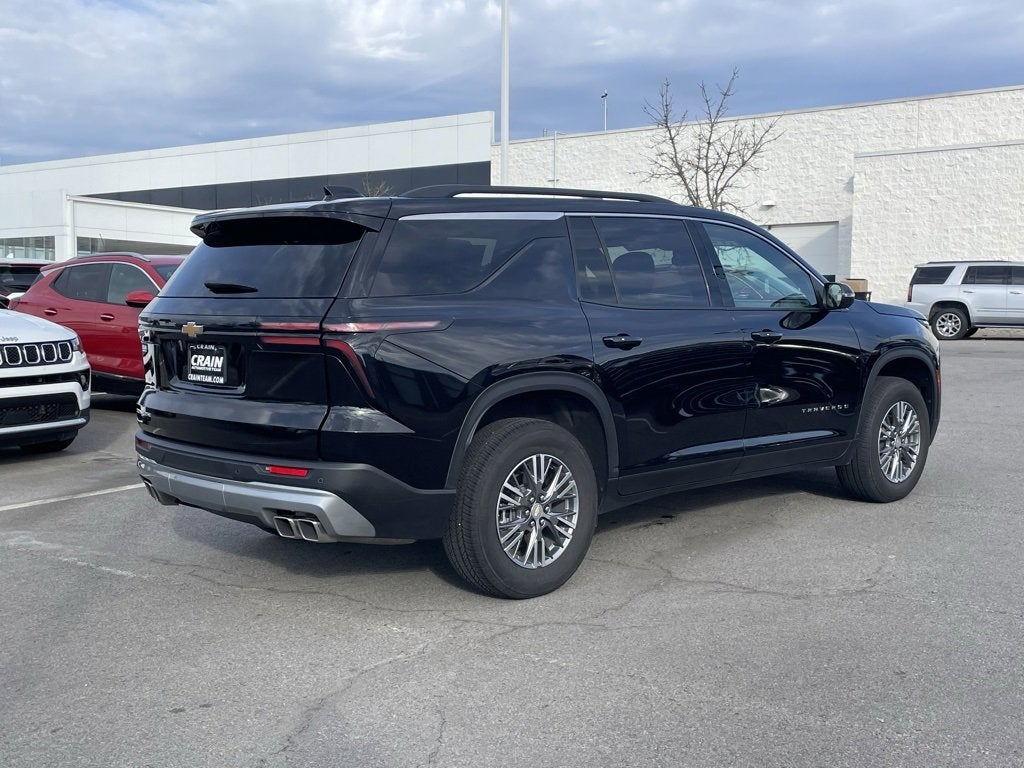 2025 Chevrolet Traverse LT