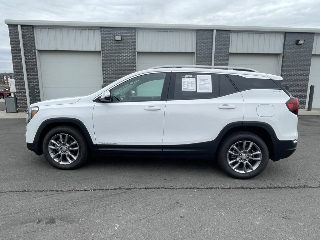 2022 GMC Terrain SLT