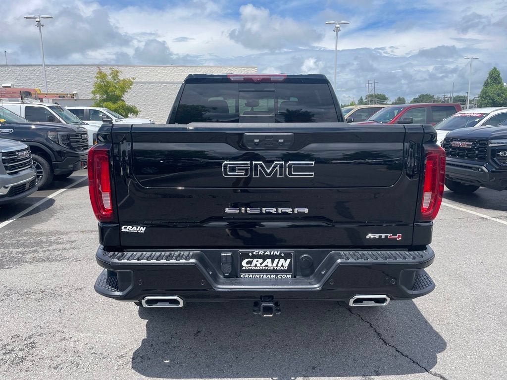 2025 GMC Sierra 1500 AT4