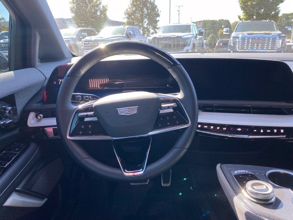 2026 Cadillac OPTIQ Luxury