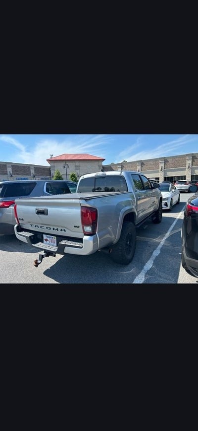 2022 Toyota Tacoma 4WD SR
