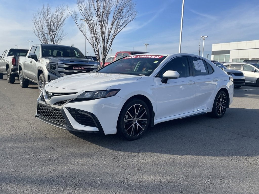 2023 Toyota Camry SE