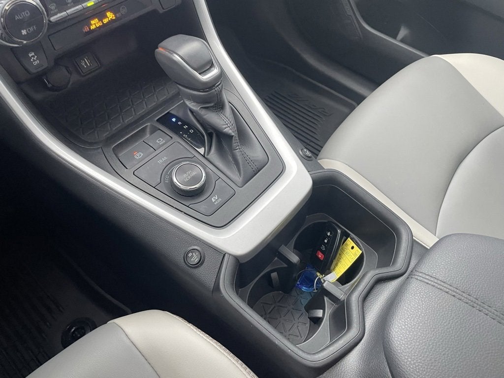 2023 Toyota RAV4 Hybrid XLE Premium