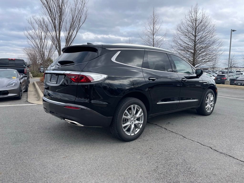 2024 Buick Enclave Essence