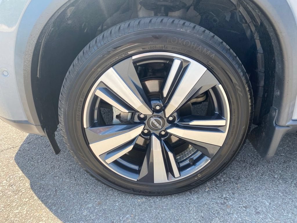 2022 Nissan Rogue SL