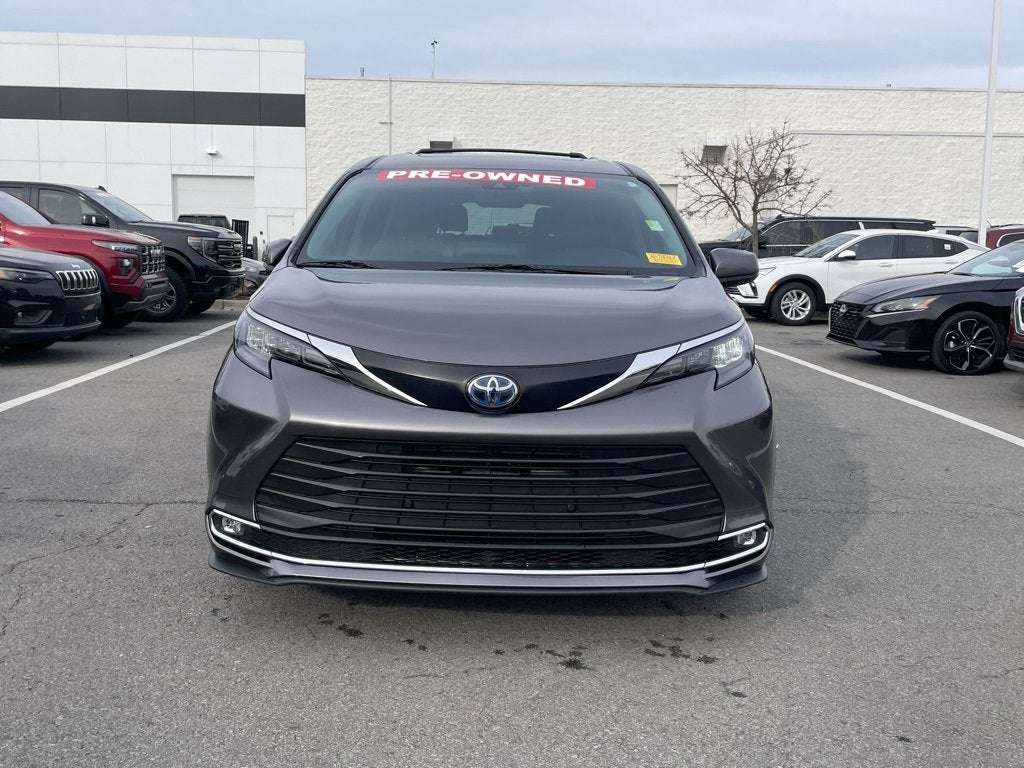 2024 Toyota Sienna XLE