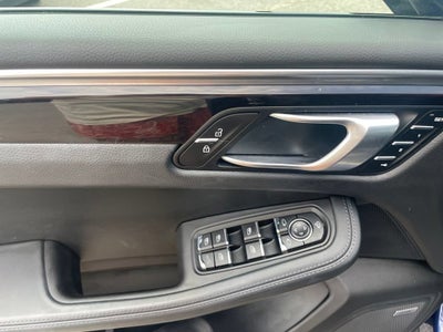 2022 Porsche Macan S