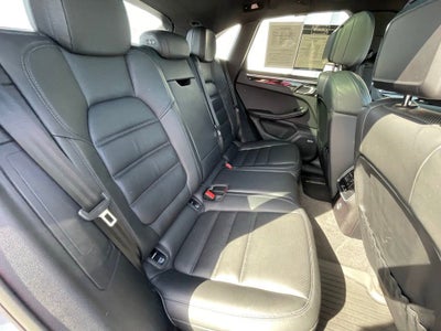 2022 Porsche Macan S