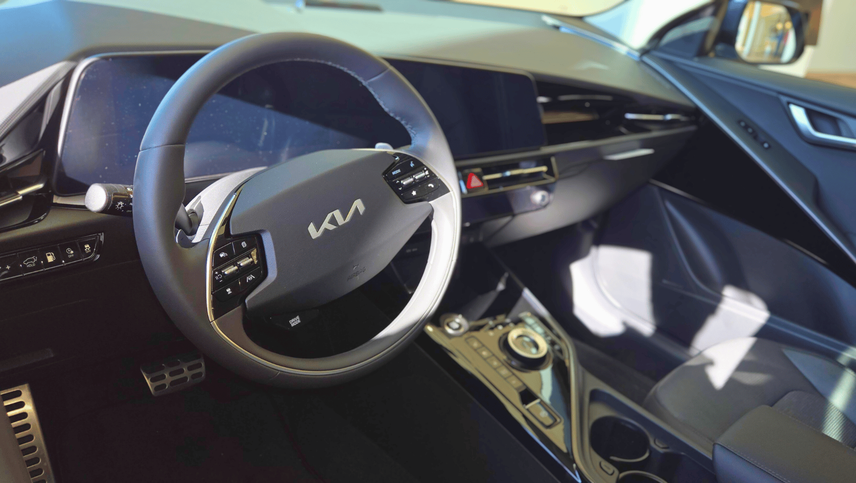 Interior View of the 2025 Kia Niro PHEV