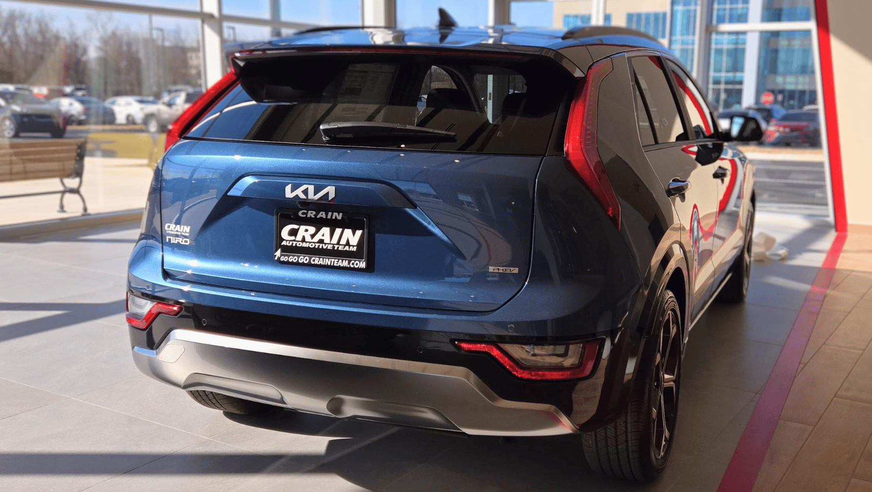 Side View of the 2025 Kia Niro PHEV