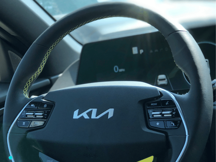 Steering wheel inside EV6 steering wheel