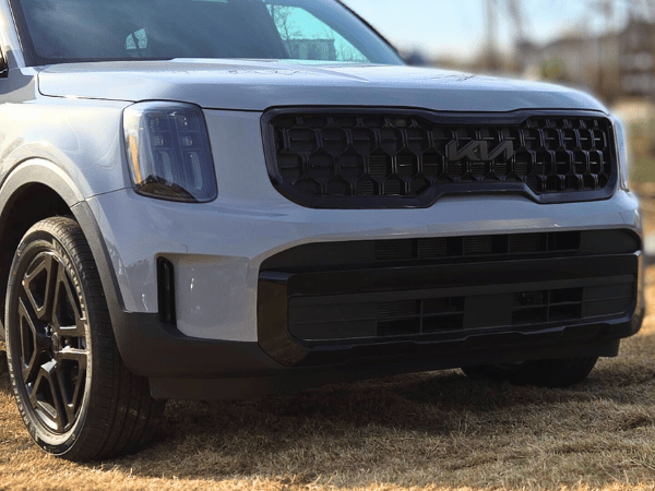 Front of Grey Kia Telluride in Bentonville, AR